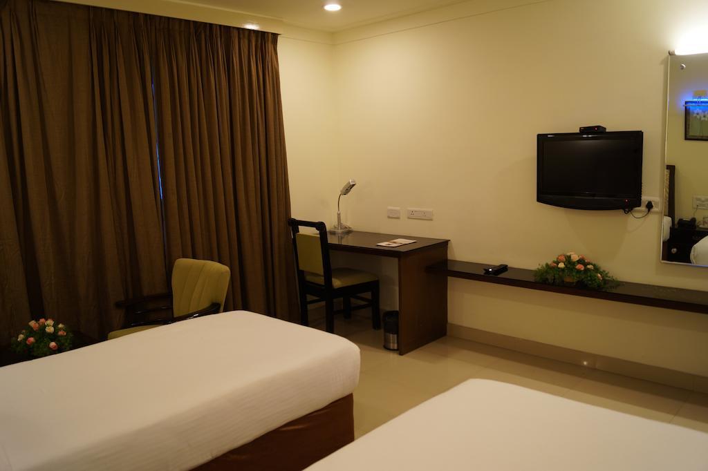 Hotel Budhil Park Visakhapatnam Dış mekan fotoğraf