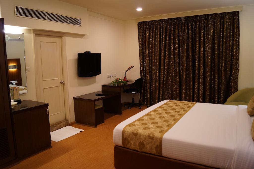 Hotel Budhil Park Visakhapatnam Dış mekan fotoğraf