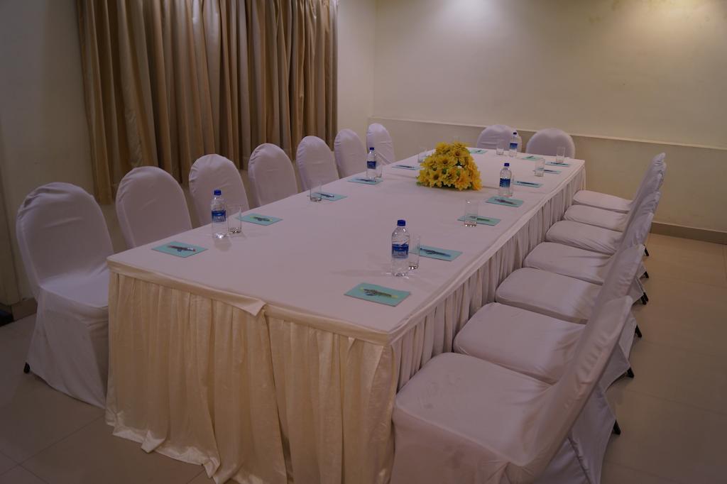 Hotel Budhil Park Visakhapatnam Dış mekan fotoğraf