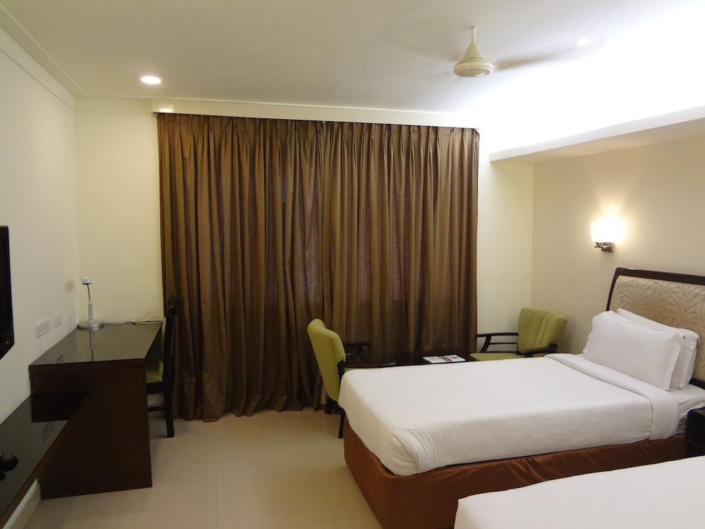 Hotel Budhil Park Visakhapatnam Dış mekan fotoğraf