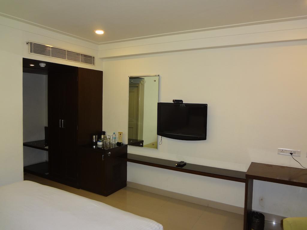 Hotel Budhil Park Visakhapatnam Dış mekan fotoğraf