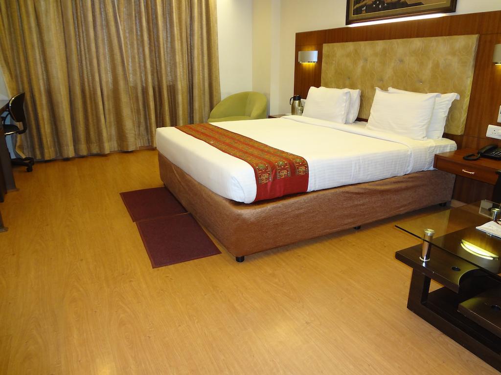 Hotel Budhil Park Visakhapatnam Dış mekan fotoğraf